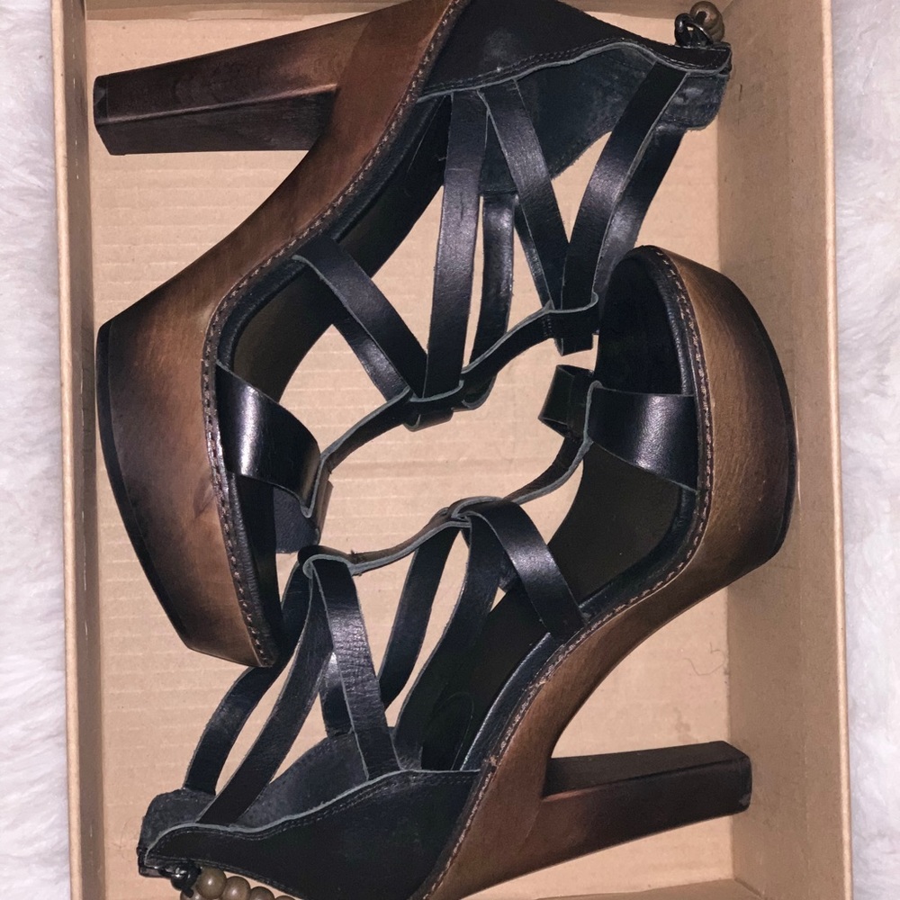 Black Uggs Salima